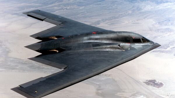 Американский тяжелый малозаметный стратегический бомбардировщик Northrop B-2 Spirit  - Sputnik Таджикистан