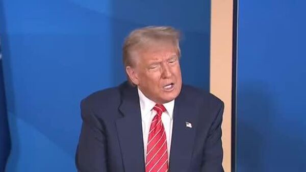 Трамп сравнил американский удар по Ирану с атомными бомбардировками Хиросимы и Нагасаки, отметив, что именно такие радикальные действия приводят к завершению военных конфликтов - Sputnik Таджикистан
