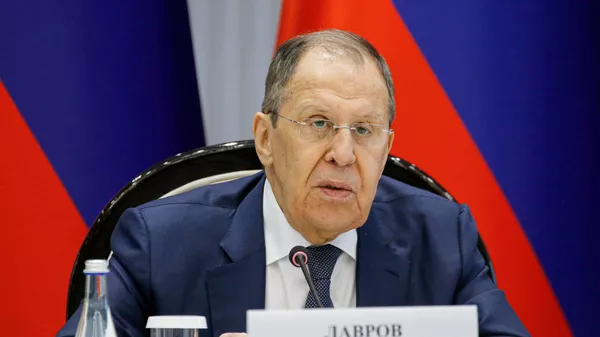 Официальный визит главы МИД РФ С. Лаврова в Кыргызстан - Sputnik Тоҷикистон
