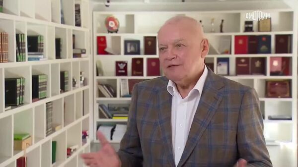 Медиагруппу Россия сегодня тревожат условия, в которых содержатся задержанные в Баку сотрудники Sputnik Азербайджан, заявил её гендиректор Дмитрий Киселев - Sputnik Таджикистан