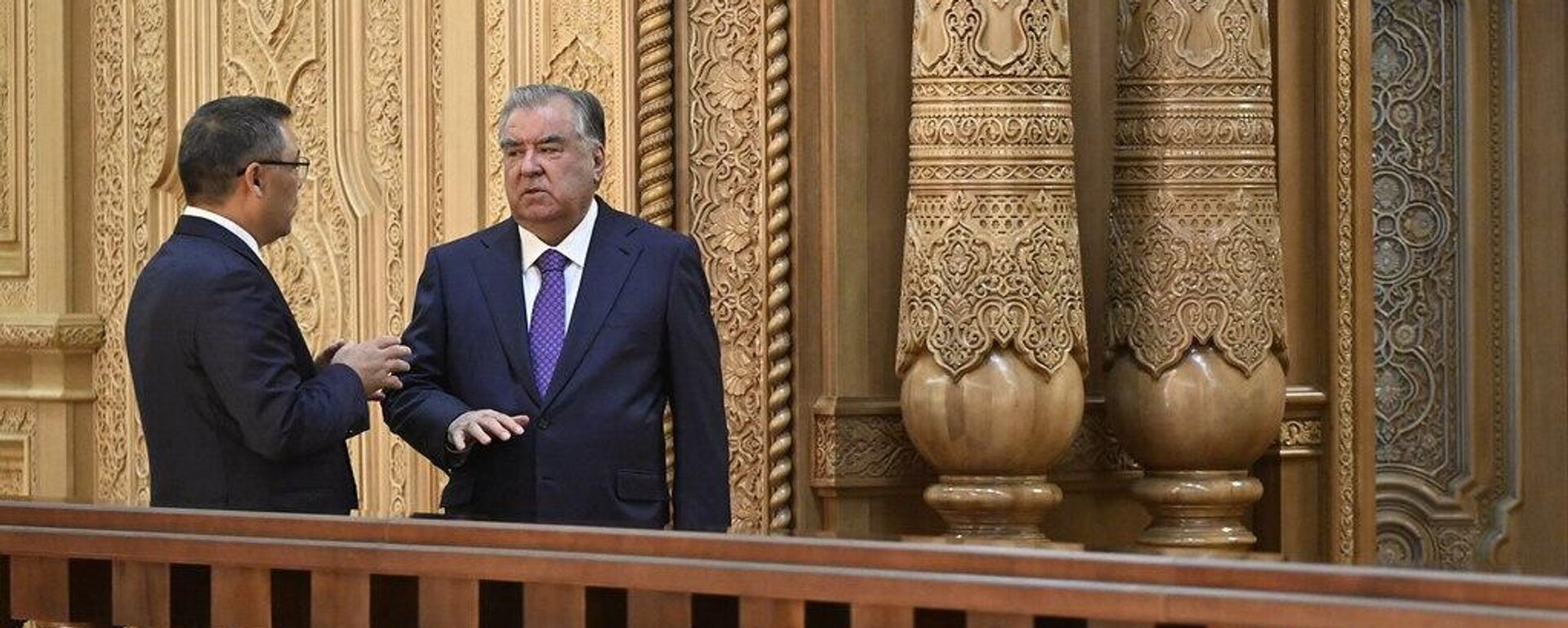 Нукоти муҳими гуфтугӯи як ба яки Раҳмон ва Ҷабборов: - Sputnik Тоҷикистон, 1920, 08.07.2025