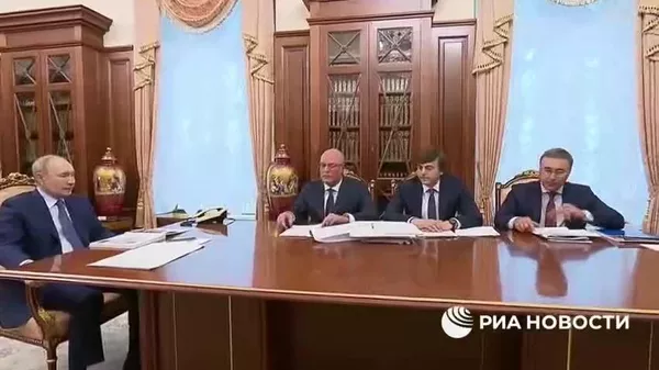 Имсол 62% хонандагони синфи нуҳум ба коллеҷҳо дохил шуданро интихоб кардаанд - Sputnik Тоҷикистон