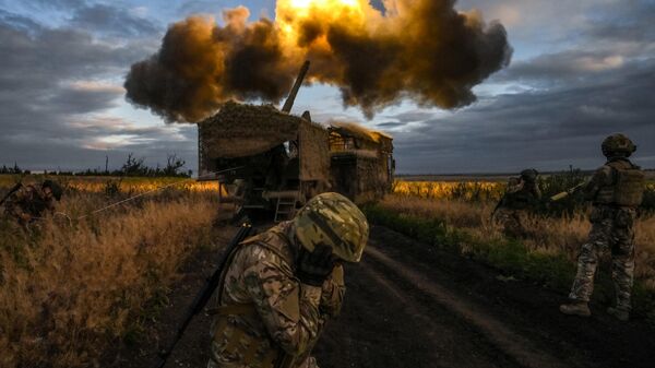 Боевая работа артиллеристов группировки войск Центр. Архивное фото - Sputnik Тоҷикистон