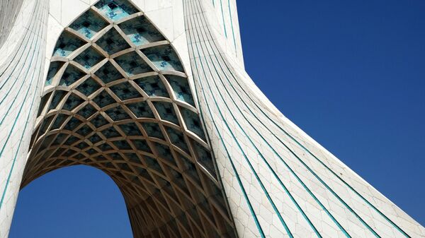 Вид на башню Азади в Тегеране.  - Sputnik Тоҷикистон