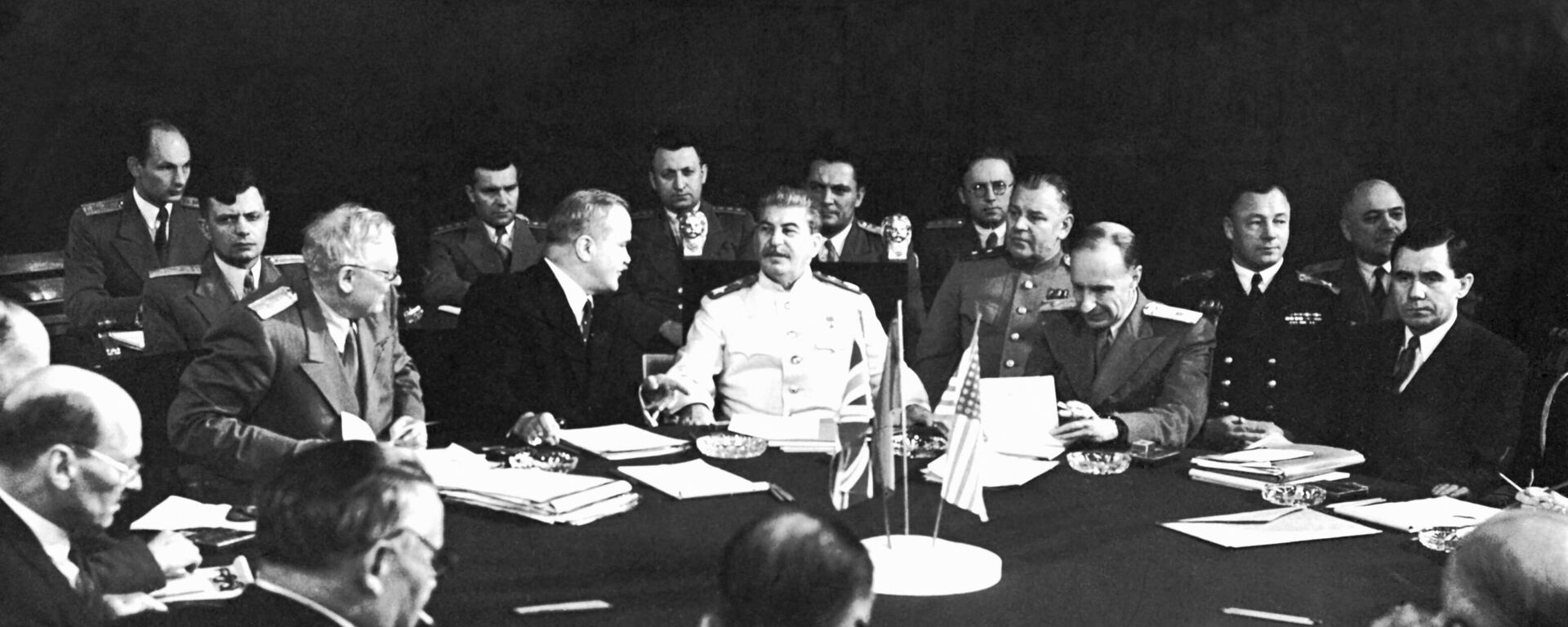 Потсдамская конференция - Sputnik Таджикистан, 1920, 21.07.2025