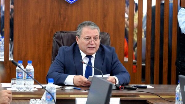 Таджикский медицинский университет окончили более 300 иностранных студентов в этом году, рассказал ректор Нуриддин Мухиддин - Sputnik Таджикистан