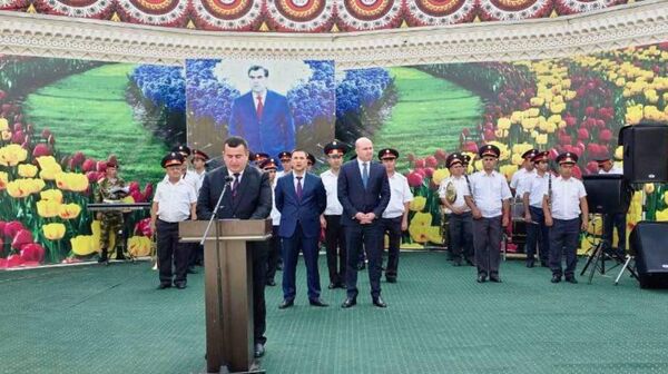 В Душанбе состоялся фестиваль дружбы офицеров и солдат внутренних войск МВД Таджикистана Защитники Родины - Sputnik Таджикистан