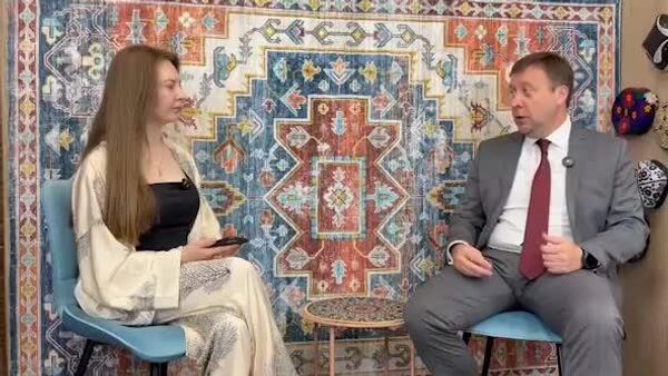 Таджикистан входит в список стран с самой большой квотой для студентов, заявил замглавы Россотрудничества Павел Шевцов - Sputnik Таджикистан