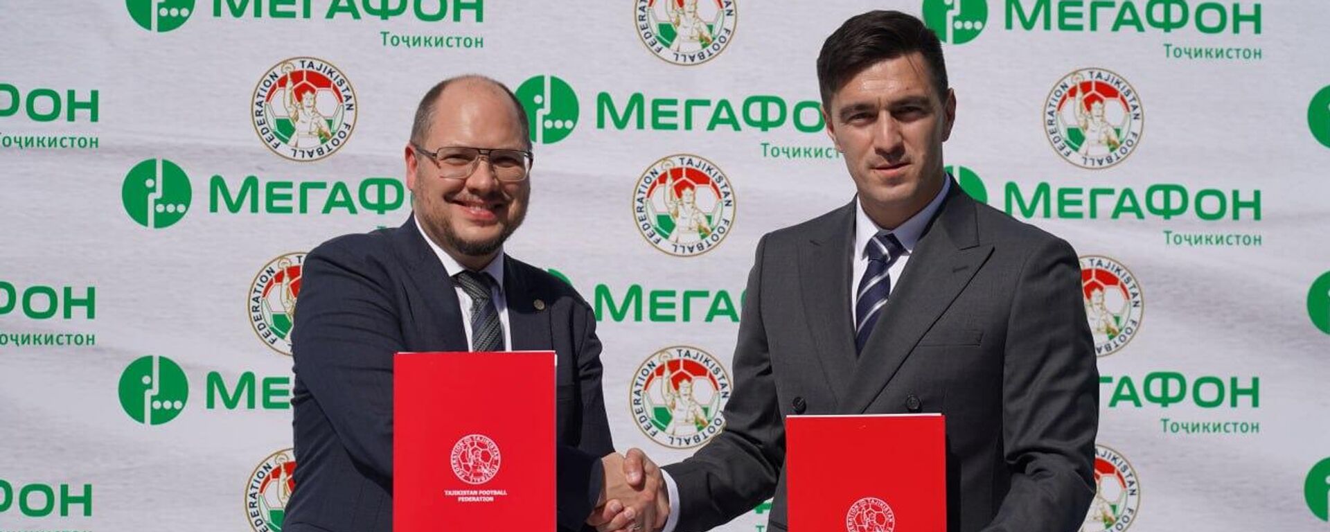 МегаФон Таджикистан и Федерация футбола Таджикистана заключили соглашение о стратегическом сотрудничестве  - Sputnik Таджикистан, 1920, 30.07.2025