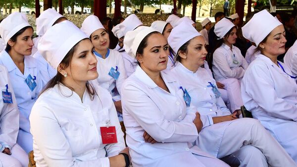 Медики новой психиатрической больницы. Архивное фото - Sputnik Таджикистан