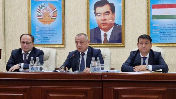 26 мутахассиси соҳаи тиб аз вилояти Суғд ба муҳоҷирати меҳнати рафтаанд - Sputnik Тоҷикистон