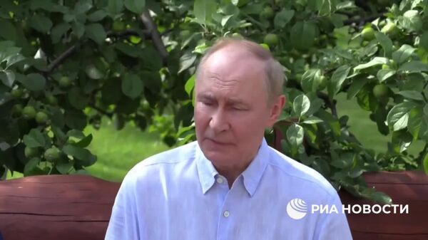 Ба қарибӣ душманони мо дар бораи зарурати шикасти стратегӣ ба Русия дар майдони ҷанг ҳарф мезаданд, аммо имрӯз онҳо танҳо як хоҳиш доранд - ба ҳар қимате ҳамлаи моро пеш гиранд, - Путин - Sputnik Тоҷикистон