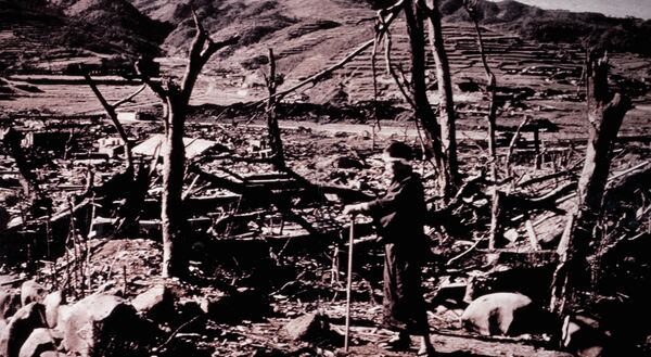 Разрушение Нагасаки, Япония, после взрыва атомной бомбы, 1945 год. - Sputnik Таджикистан
