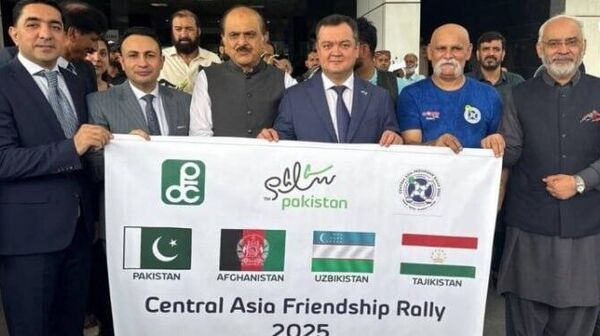 Корвони мотосиклсаворон аз Покистон ба Тоҷикистон равон аст - Sputnik Тоҷикистон