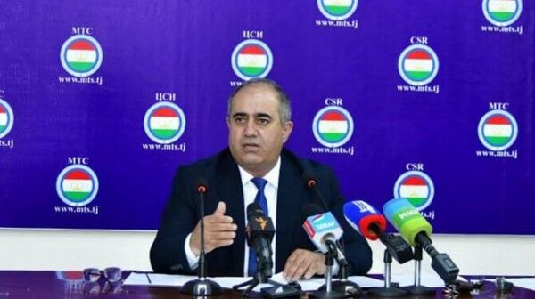 Центр стратегических исследований Таджикистана подписал 7 соглашений с зарубежными аналитическими организациями, сообщил директор Хайриддин Усмонзода - Sputnik Таджикистан