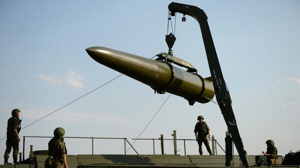 Развёртывание оперативно-тактического ракетного комплекса Искандер-М. Архивное фото - Sputnik Таджикистан