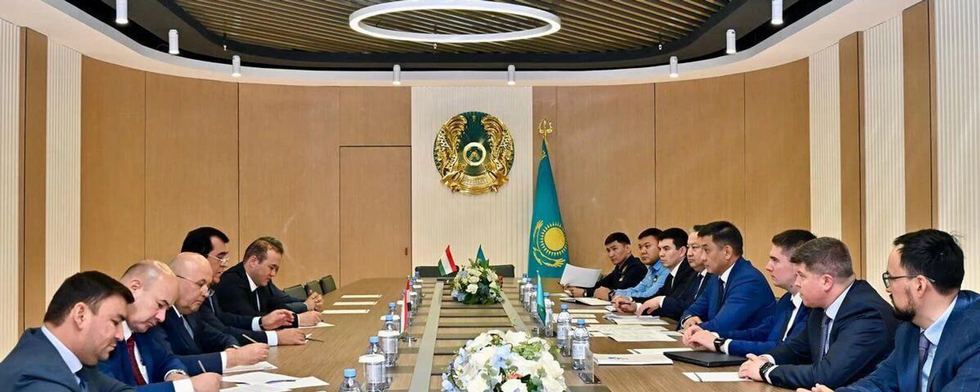 Тоҷикистон ва Қазоқистон ҳамлу нақл тариқи роҳи оҳанро инкишоф медиҳанд - Sputnik Тоҷикистон, 1920, 11.08.2025