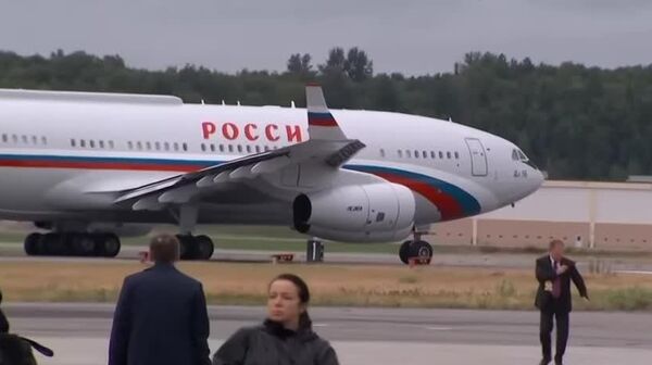 Самолет с президентом Путиным приземлился на Аляске - Sputnik Таджикистан
