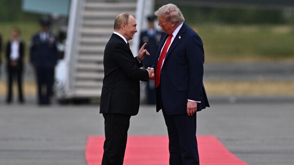 Встреча президентов России и США на Аляске - Sputnik Таджикистан