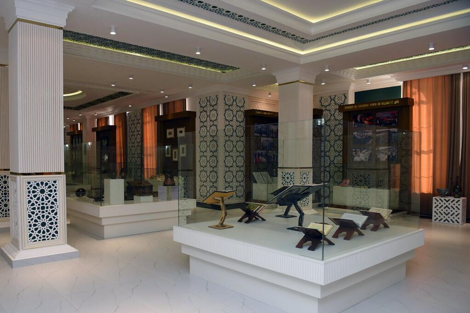 Исламский институт Таджикистана имени Имама Азам-Абу Ханифы. - Sputnik Тоҷикистон, 1920, 21.08.2025