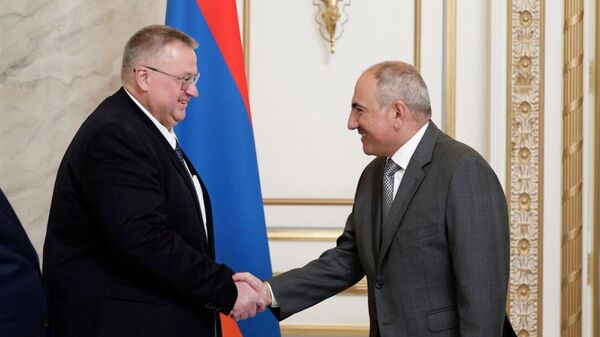 Рабочий визит Алексея Оверчука в Республику Армения  - Sputnik Тоҷикистон