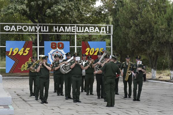 Оркестр 201-1 РВБ. - Sputnik Таджикистан