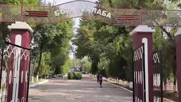 Мо ​​82-умин солгарди пирӯзӣ дар ҷанги Курскро таҷлил карда, насли наврасро тарбия мекунем, то онҳо ҳамеша ба корнамоии аҷдодони худ арҷ гузоранду ба ёд оранд,-гуфт Марина Дик, раиси маркази фарҳангии Русия Созидание ба @Sputnik_Tajikistan - Sputnik Тоҷикистон