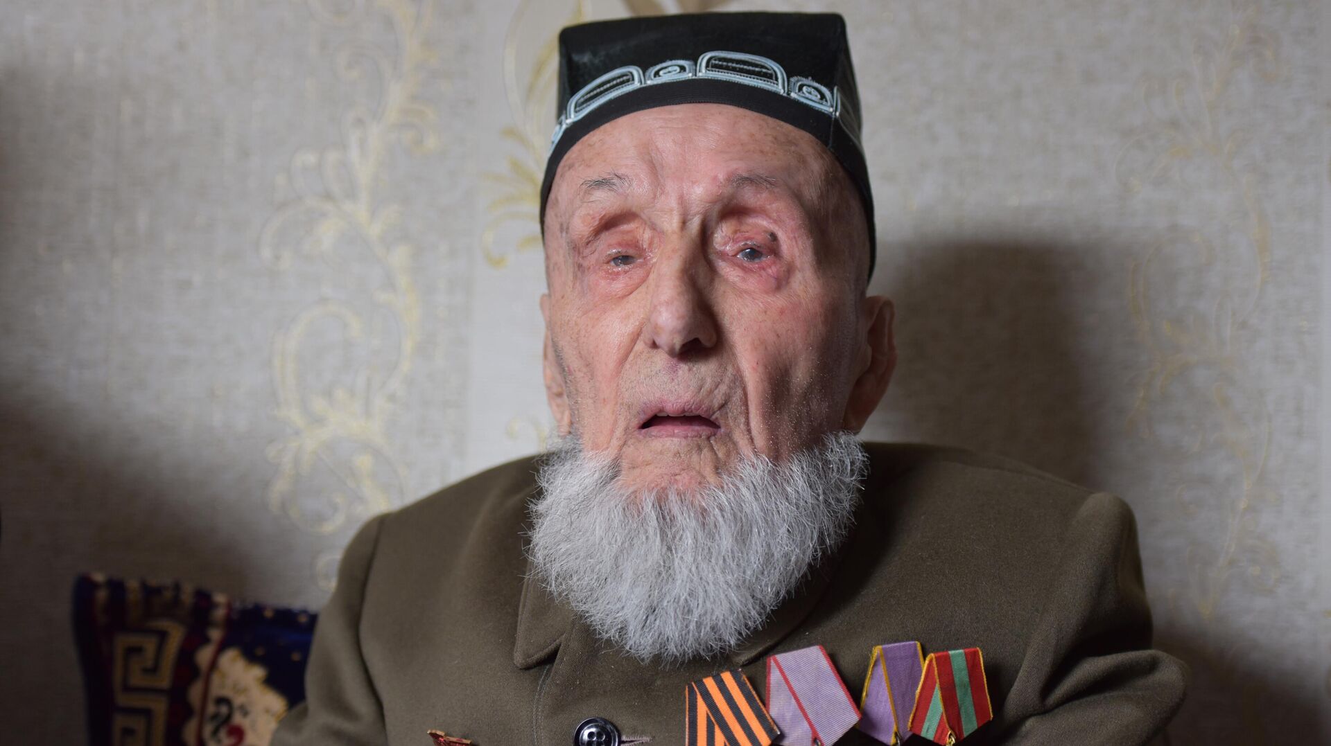 Карим Рашид, ветеран Великой Отечественной войны - Sputnik Таджикистан, 1920, 29.12.2025
