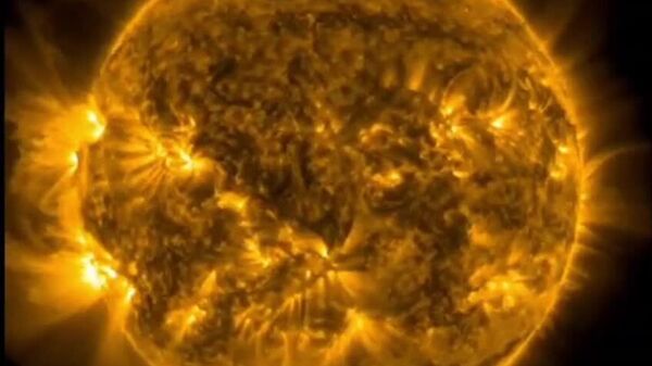 Сильнейшая за два месяца вспышка произошла на Солнце - Sputnik Таджикистан