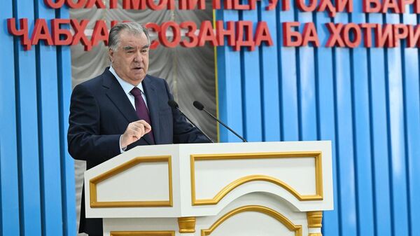 Президент Республики Таджикиста Эмомали Рахмон - Sputnik Таджикистан