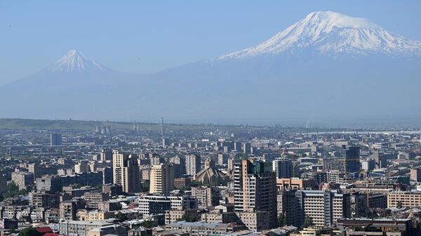 Панорамный вид на город Ереван. Архивное фото - Sputnik Таджикистан