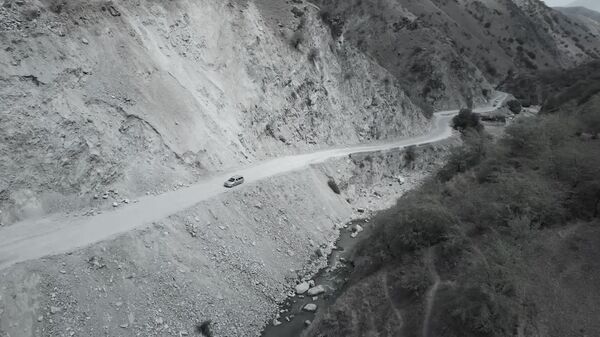 Навори ба баҳрабардорӣ расидани роҳи байналмилалии Роғун-Обигарм-Нуробод ва се нақби он - Sputnik Тоҷикистон