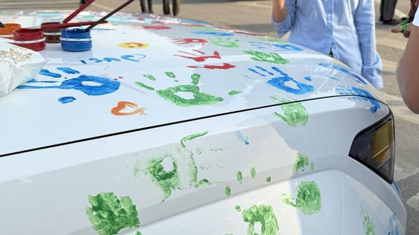 В Душанбе на площади 800-летия Москвы прошла выставка ретроавтомобилей В Душанбе на площади 800-летия Москвы прошла выставка ретроавтомобилей - Sputnik Таджикистан