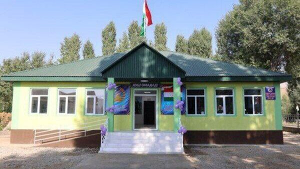 В Раште сдали в эксплуатацию два новых школьных здания: ранее одно из них пришло в негодность после землетрясения, сообщает Минобрнауки Таджикистана - Sputnik Таджикистан