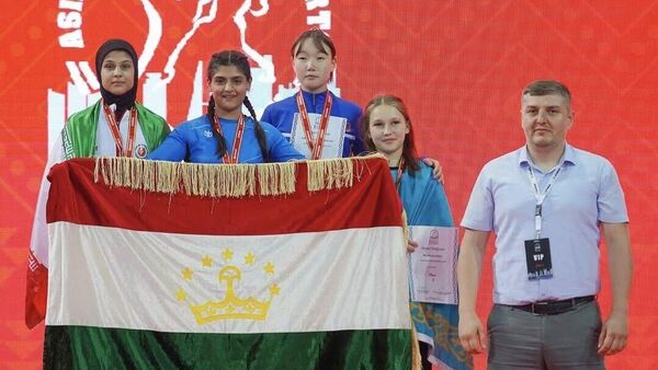 Тими наврасони Федератсияи муҳорибаҳои омехтаи Тоҷикистон дар чемпионати Осиё дар Баҳрайн 13 ҷоиза ба даст овард - Sputnik Тоҷикистон