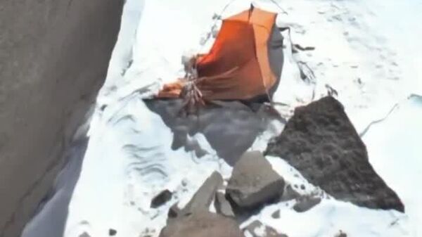 Операция по спасению российской альпинистки Натальи Наговицыной с Пика Победы прекращена - Sputnik Таджикистан