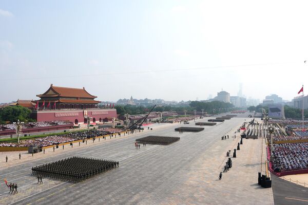  Торжественный парад, посвященный 80-й годовщине победы китайского народа в Войне с японским милитаризмом и Мировой антифашистской войне. - Sputnik Тоҷикистон