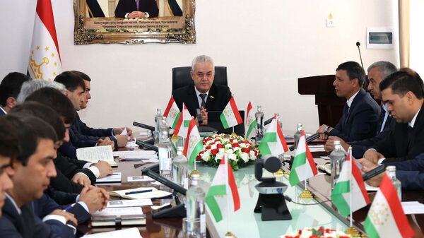 Министр образования и науки Рахим Саидзода - Sputnik Тоҷикистон