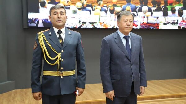 Беш аз 40 корманди Раёсати корҳои дохилии Тоҷикистон бо ҷоизаҳои давлатӣ сарфароз гардиданд - Sputnik Тоҷикистон