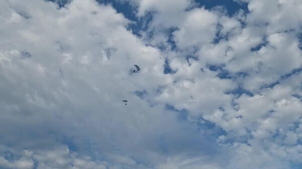 Видео с совместных учений Взаимодействие-2025 на полигоне Лосвидо, снятое @SPUTNIKBY - Sputnik Таджикистан