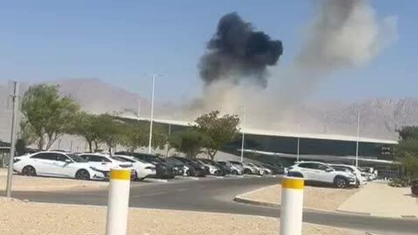 Зарбаи як ҳавопаймои бесарнишини яманӣ ба фурудгоҳи низомии Рамон дар ҷануби Фаластин - Sputnik Тоҷикистон