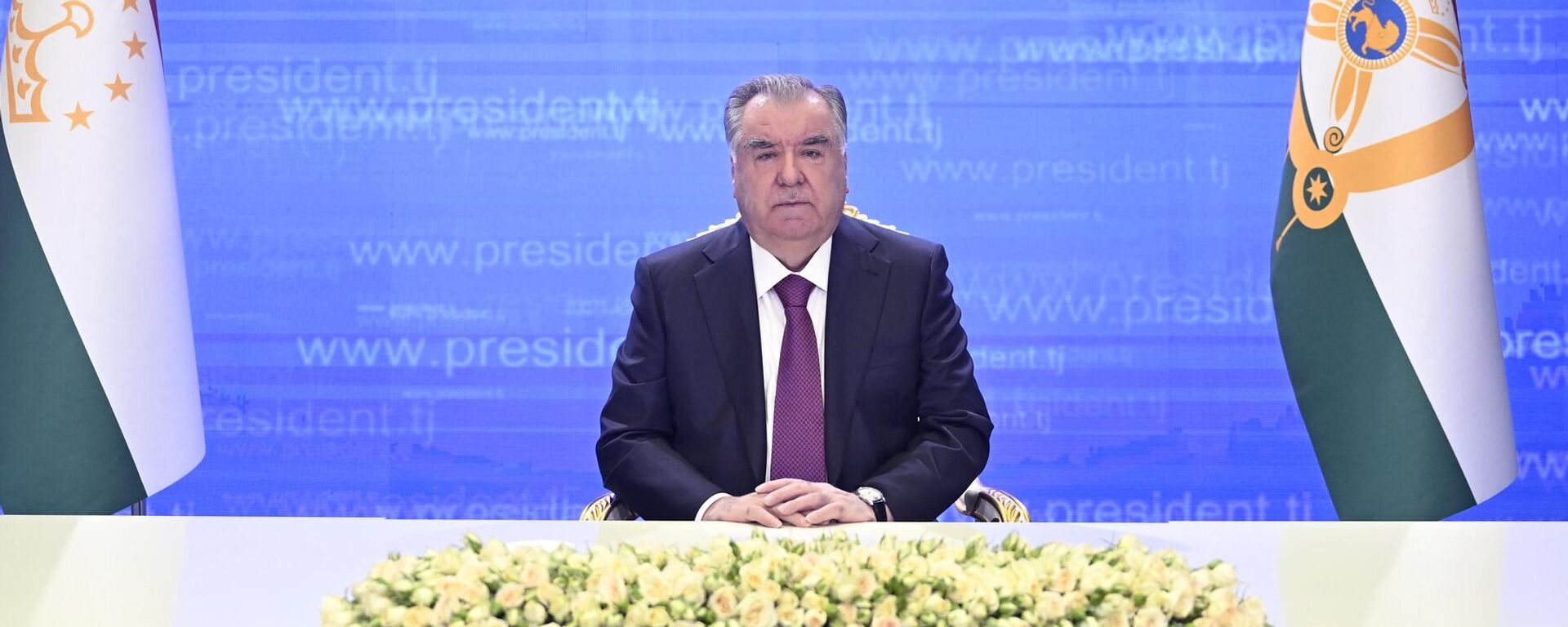 Поздравительное послание Эмомали Рахмона по случаю 34-й годовщины государственной независимости республики Таджикистан - Sputnik Тоҷикистон, 1920, 09.09.2025