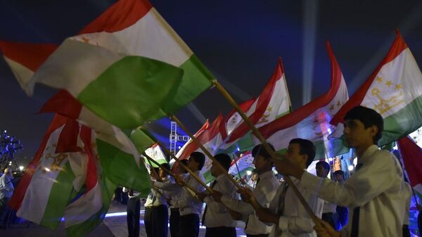 В Душанбе с размахом отметили 34-ю годовщину независимости Таджикистана - Sputnik Таджикистан