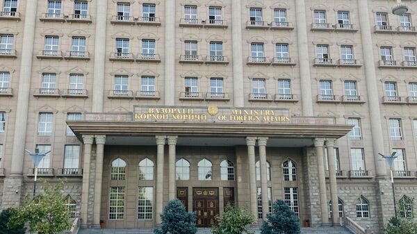 Тоҷикистон зарбаҳои мушакии Исроил ба Қатарро қотеона маҳкум кард - Sputnik Тоҷикистон