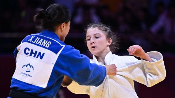 Мадина Курбонзода - Sputnik Тоҷикистон