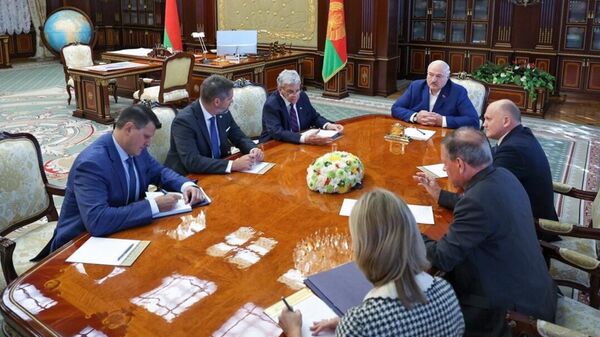 Президент Белоруссии А. Лукашенко провел встречу с представителем президента США Дж. Коулом - Sputnik Таджикистан