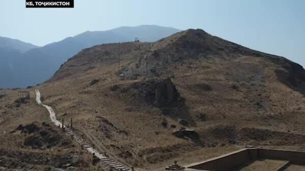 Дар ВМКБ офтоб ҳатто шабона ҳам медурахшад: дар ноҳияҳои кӯҳии Тоҷикистон панелҳои офтобӣ фаъолона ҷорӣ карда мешаванд - Sputnik Тоҷикистон