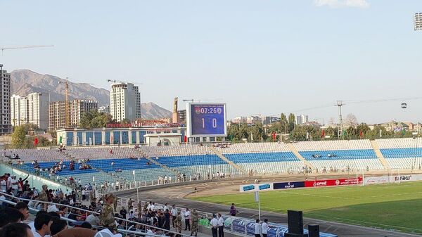 Тими Регар-ТадАЗ аввалин шуда дар бозии финалии Қаҳрамонии Тоҷикистон ҳисобро боз кард - Sputnik Тоҷикистон