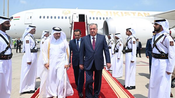  Рабочий визит Эмомали Рахмона в Катар - Sputnik Тоҷикистон
