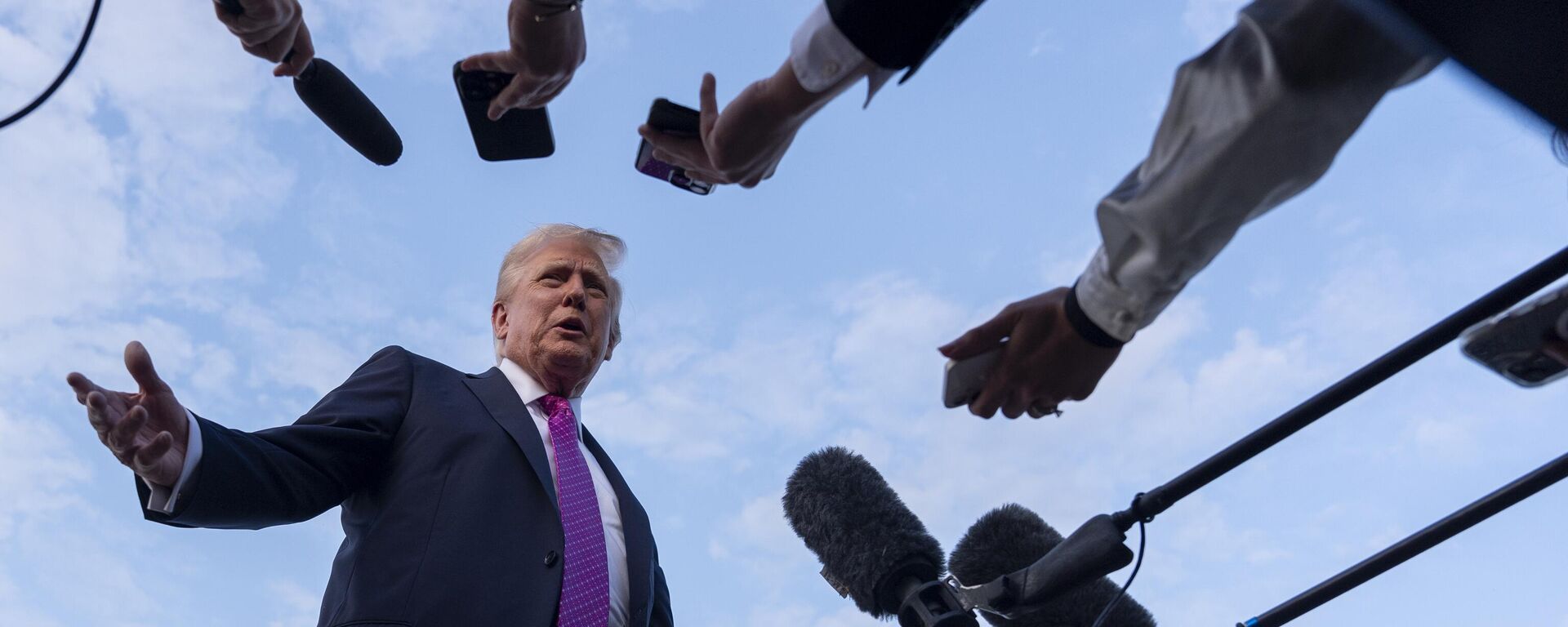 Президент США Дональд Трамп. Архивное фото - Sputnik Таджикистан, 1920, 12.10.2025